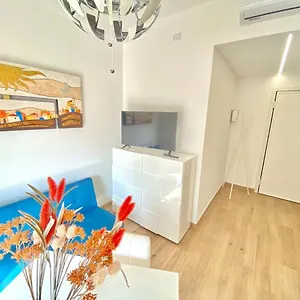 https://apt-federicos-house-eleganza-e-stile-in-via-anselmo-da-baggio.italymilanhotels.net